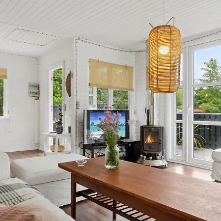펜션 Fritsa - 8km From The Sea In Djursland And Mols By Interhome 에벨토프트