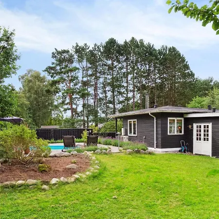 펜션 Fritsa - 8km From The Sea In Djursland And Mols By Interhome